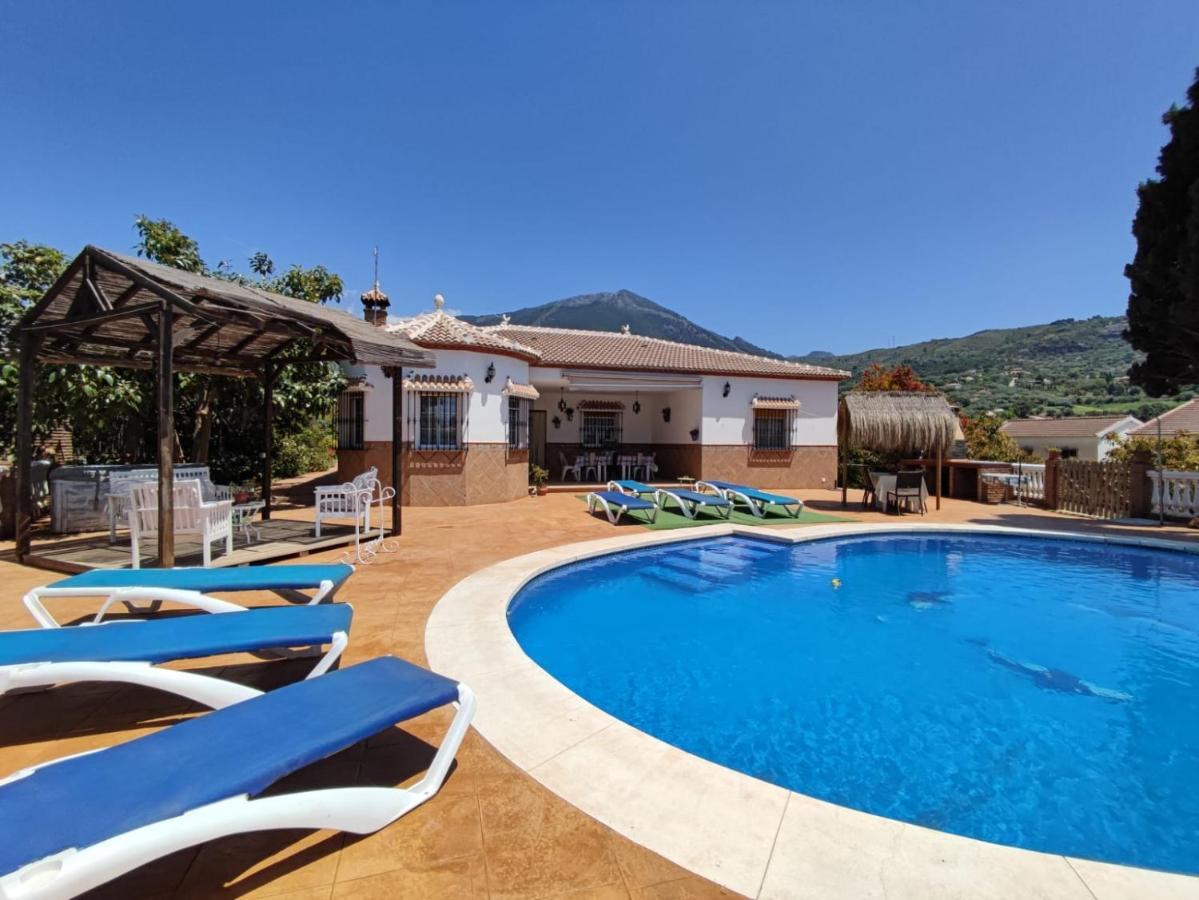 Los Naranjos Alcaucín Exteriér fotografie